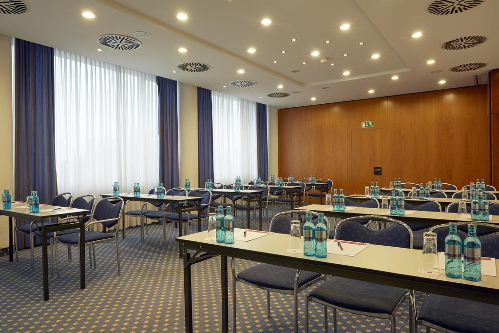 H4 Hotel Kassel Exterior photo